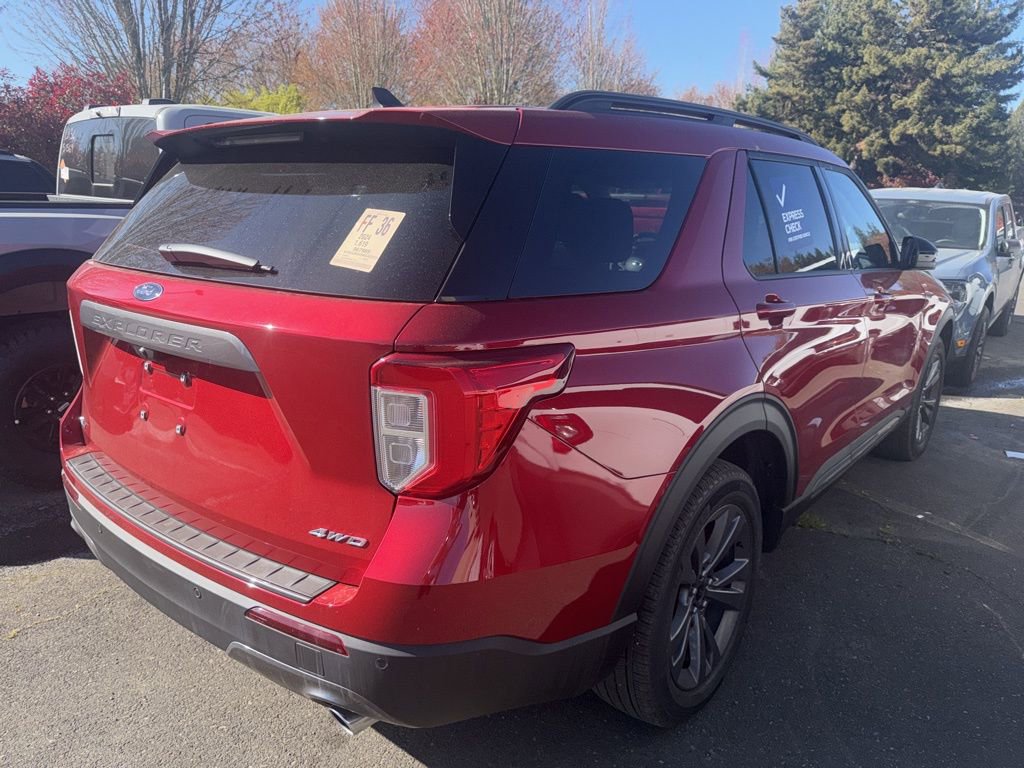 Certified 2024 Ford Explorer XLT w/ Equipment Group 202A image 3