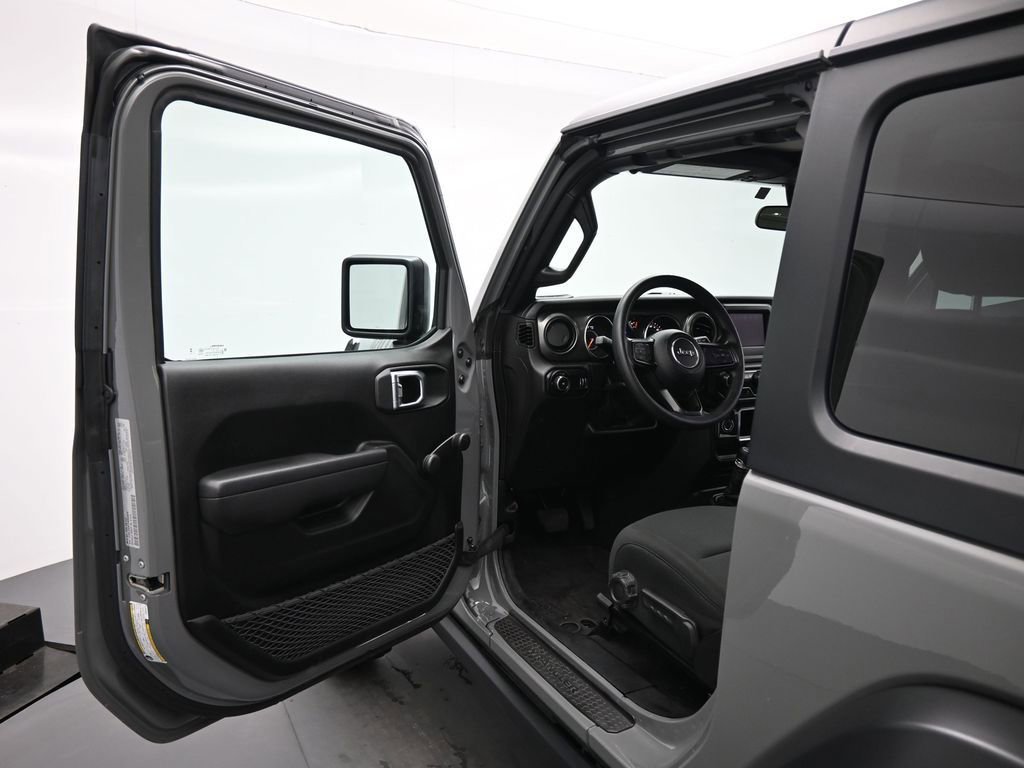 Used 2023 Jeep Wrangler Willys image 37