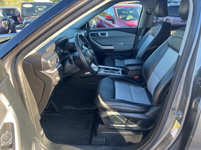 Certified 2022 Ford Explorer XLT w/ Equipment Group 202A image 23