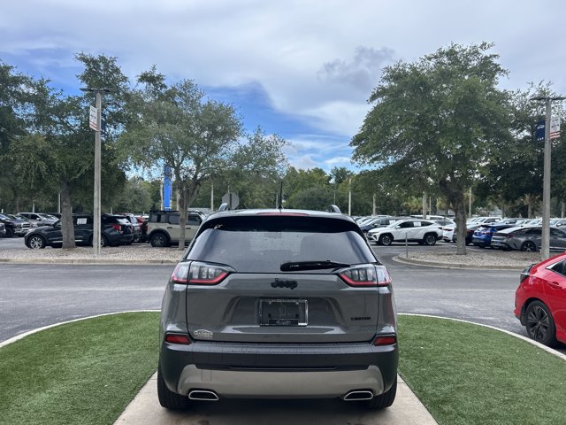 Used 2021 Jeep Cherokee Limited w/ Elite Package FWD image 4