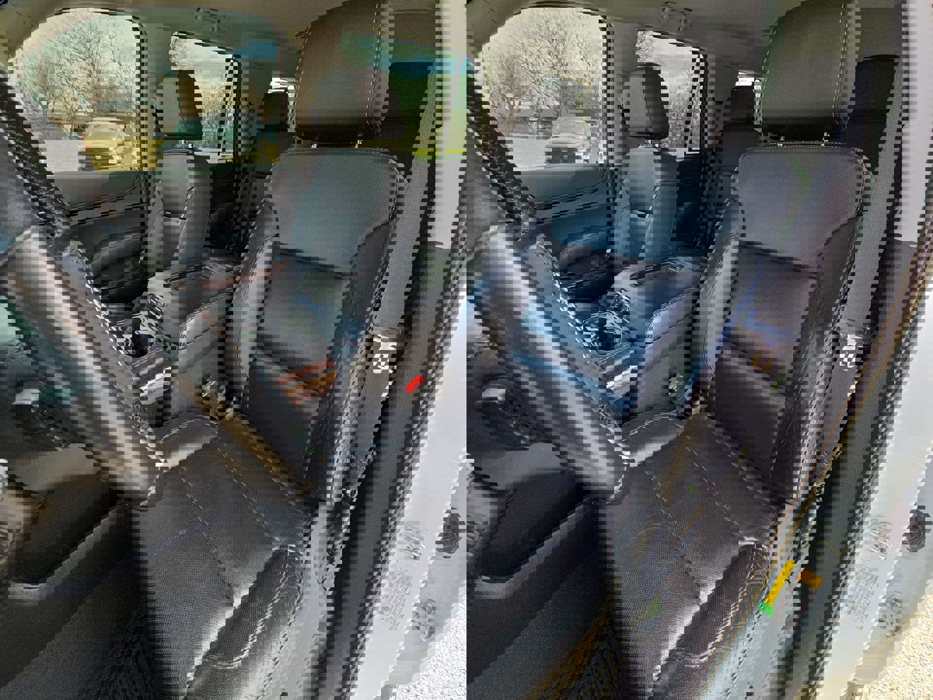 Used 2019 GMC Yukon SLT image 11