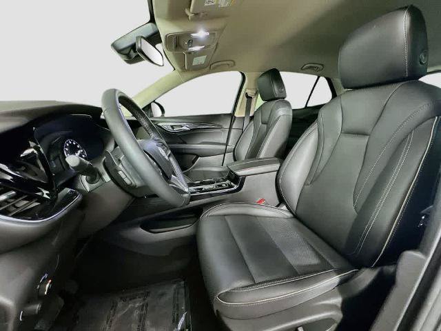 Used 2023 Buick Envision Essence FWD image 12
