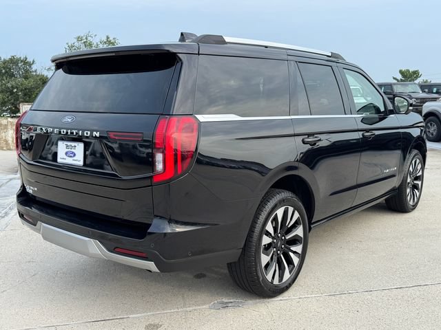 Certified 2025 Ford Expedition Platinum w/ Driver's Package AWD/4WD image 8