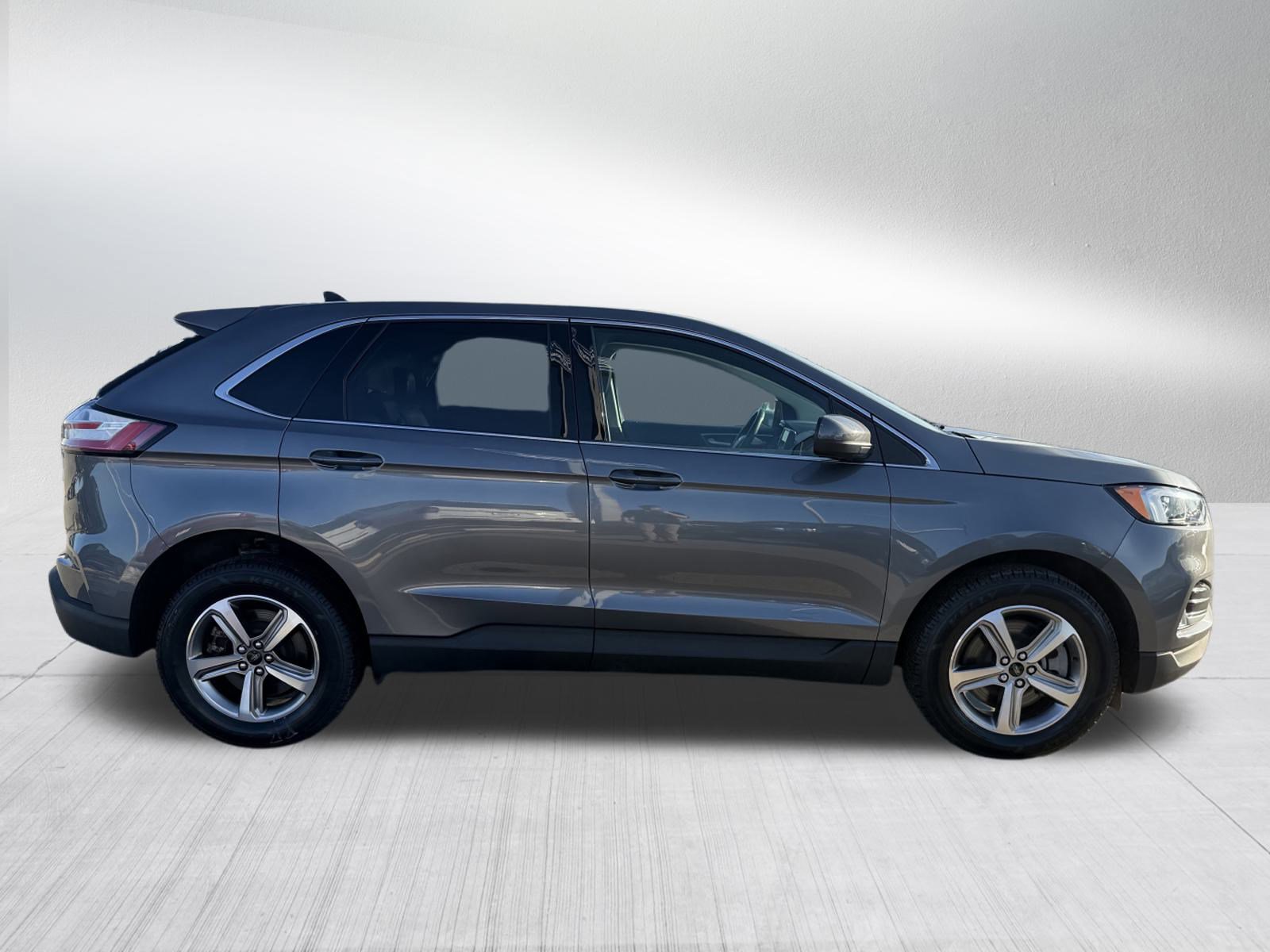 Certified 2024 Ford Edge SEL w/ Convenience Package image 8