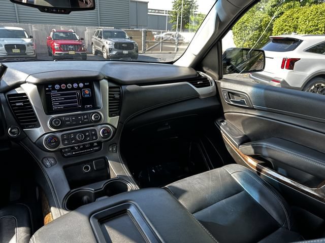 Used 2019 Chevrolet Suburban LT AWD/4WD image 17