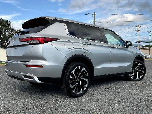 Used 2022 Mitsubishi Outlander SE AWD/4WD image 4