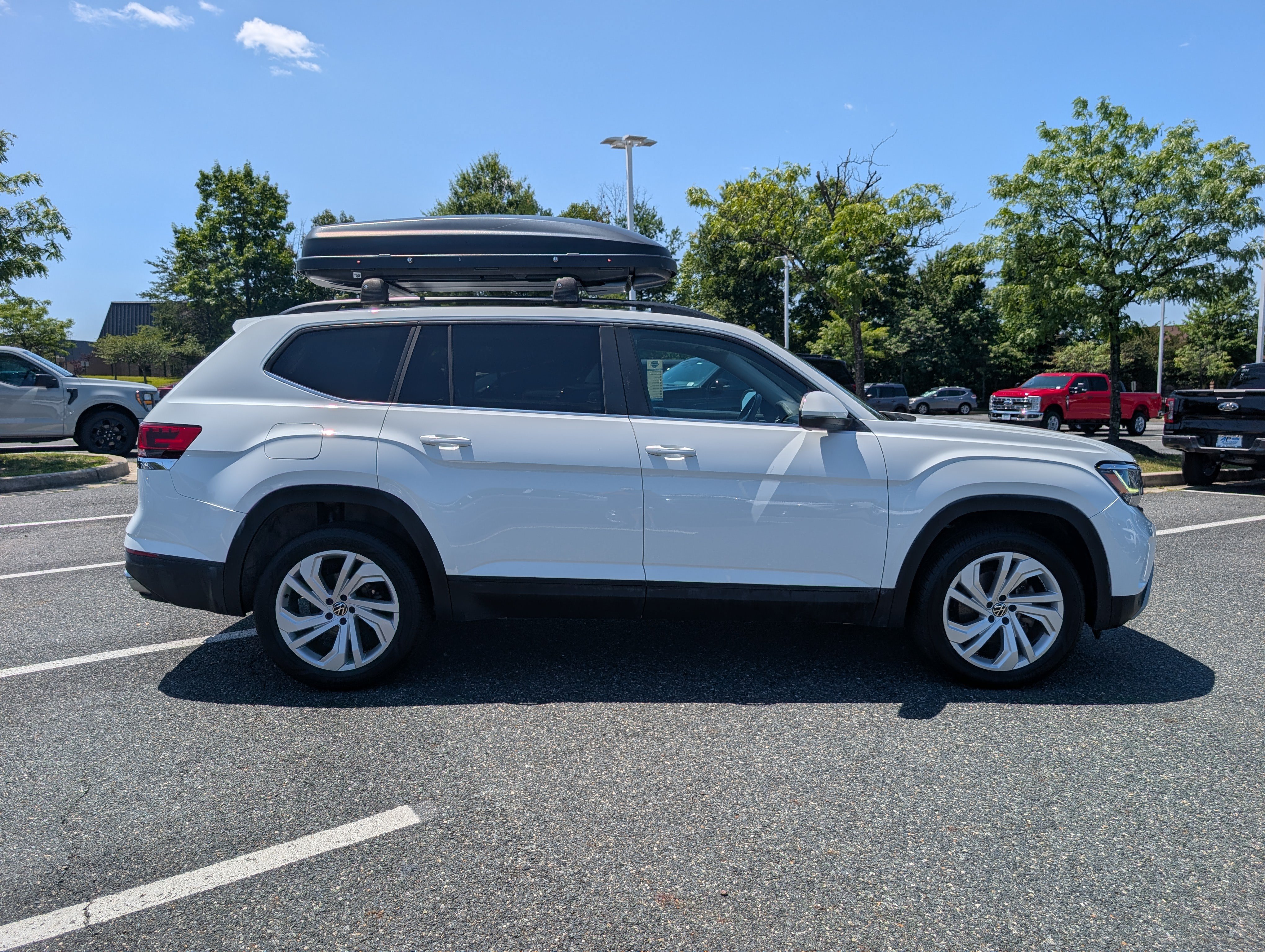 Used 2021 Volkswagen Atlas SE w/ Panoramic Sunroof Package AWD/4WD image 2