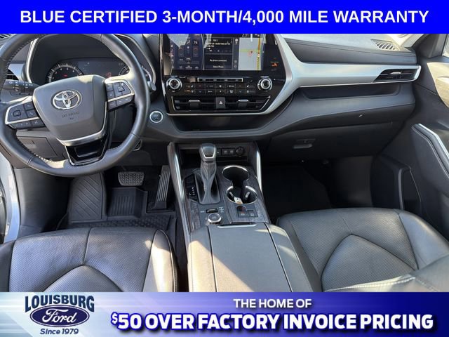 Used 2021 Toyota Highlander Platinum image 12