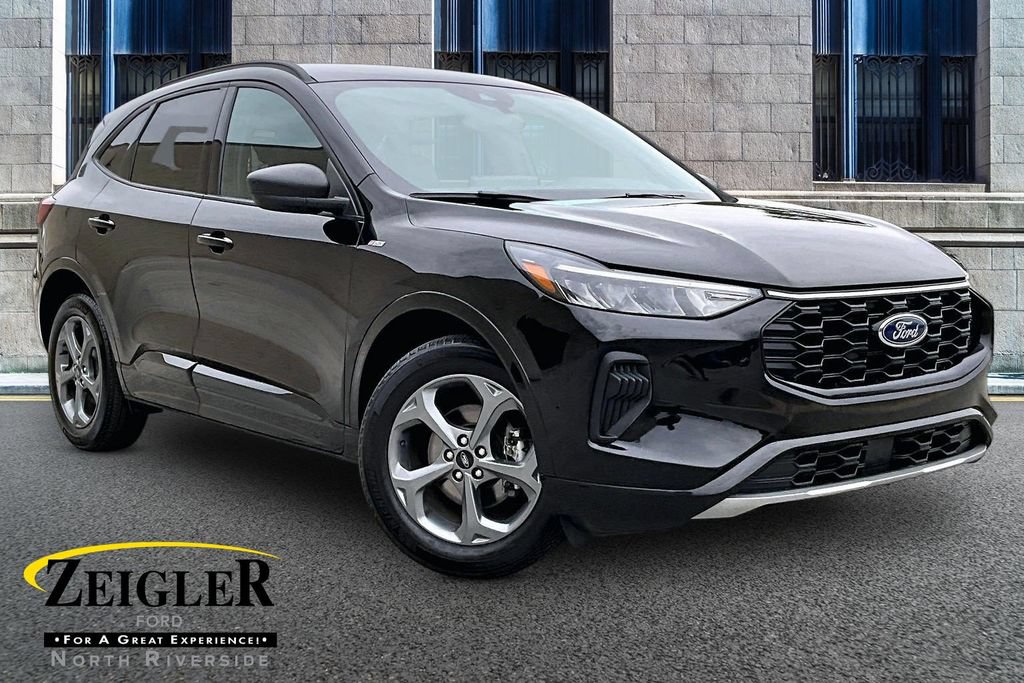 Certified 2023 Ford Escape ST-Line w/ Tech Pack #1 AWD/4WD image 1