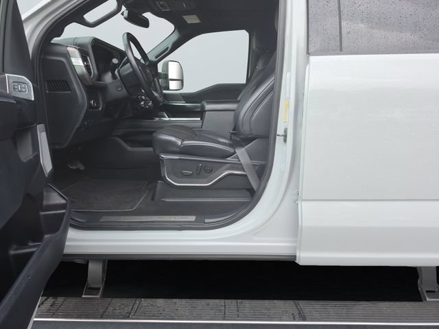 Certified 2025 Ford F350 Platinum AWD/4WD image 9
