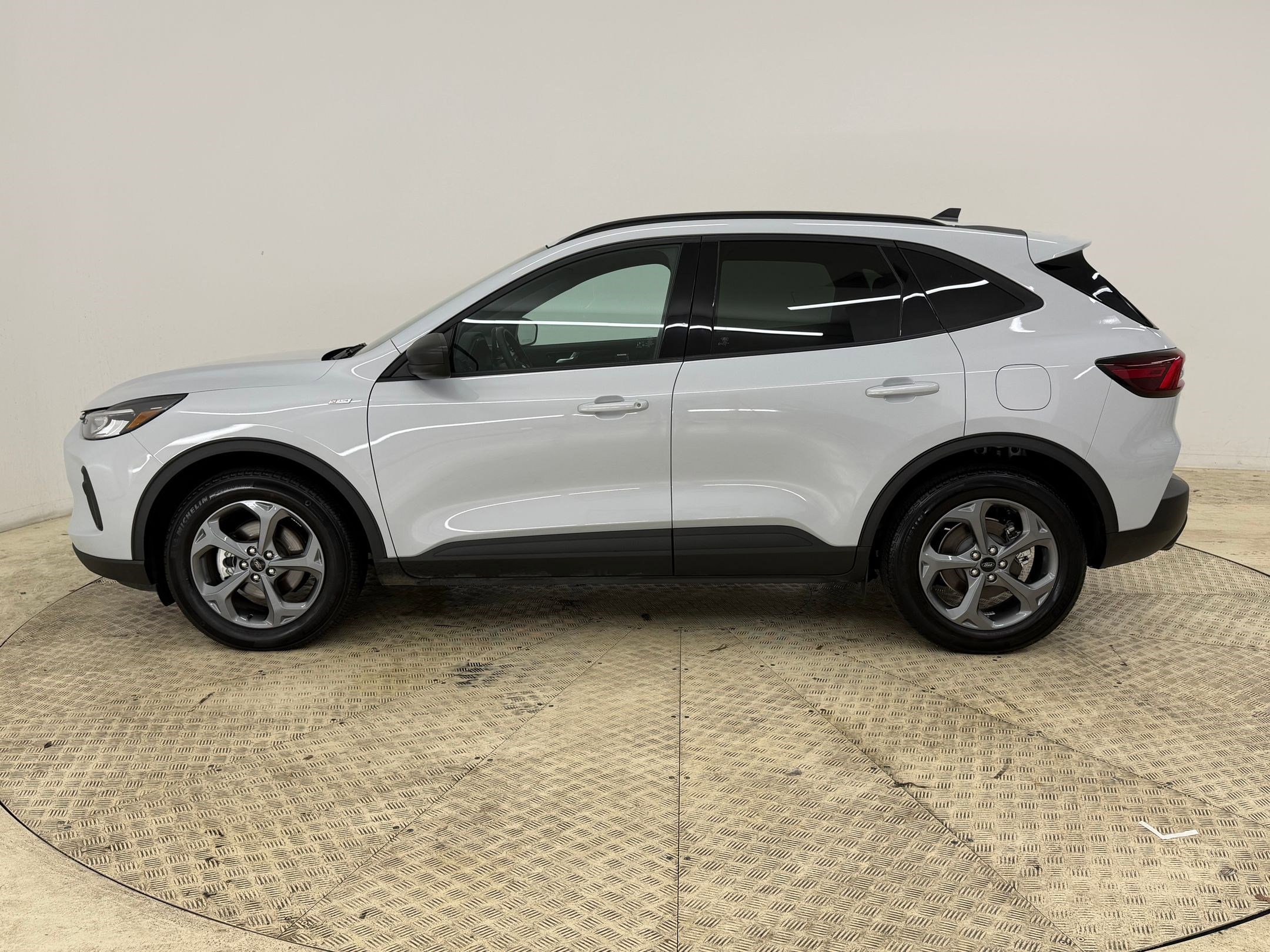 Certified 2025 Ford Escape ST-Line video 2