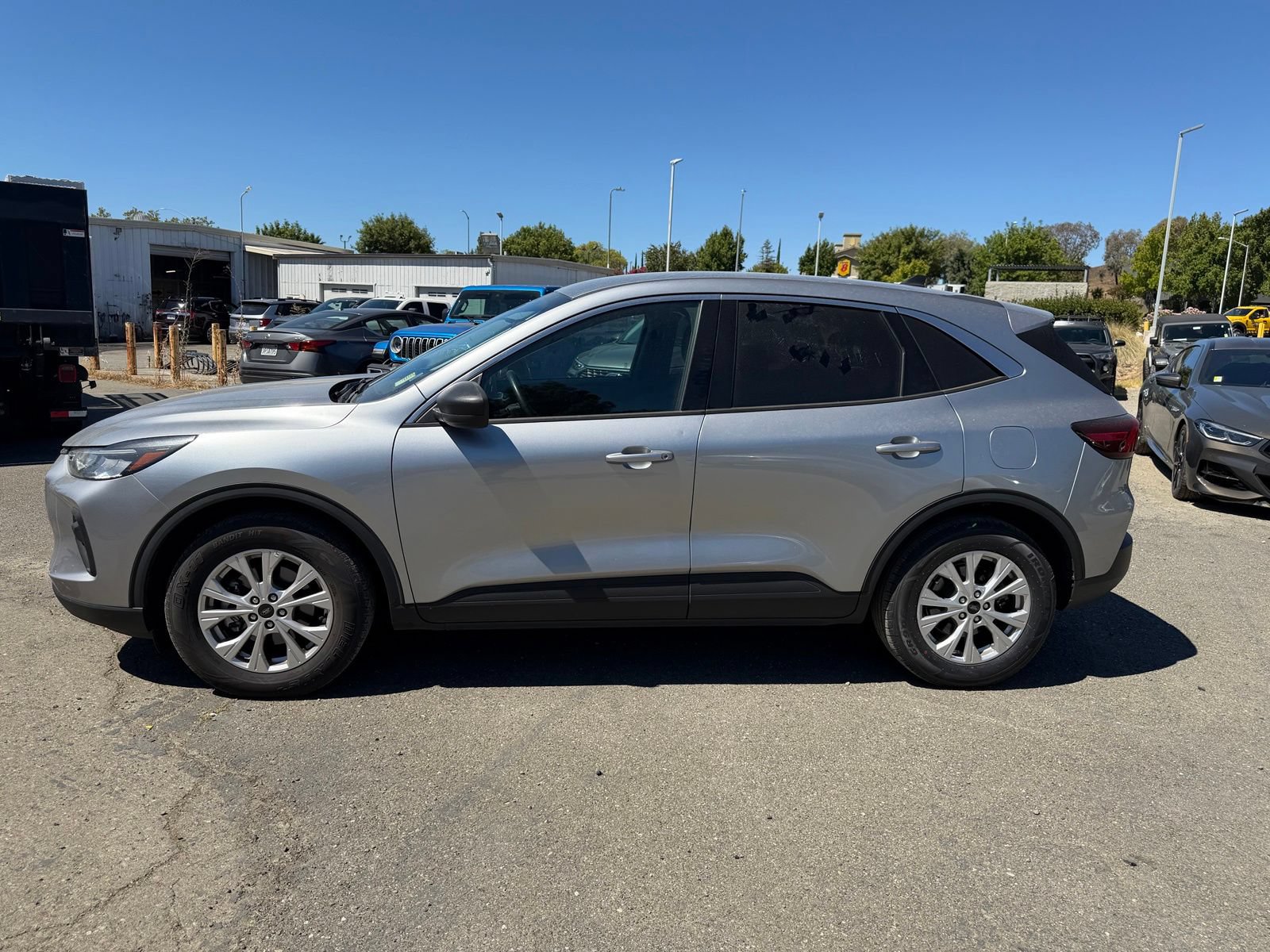 Certified 2024 Ford Escape Active FWD image 2
