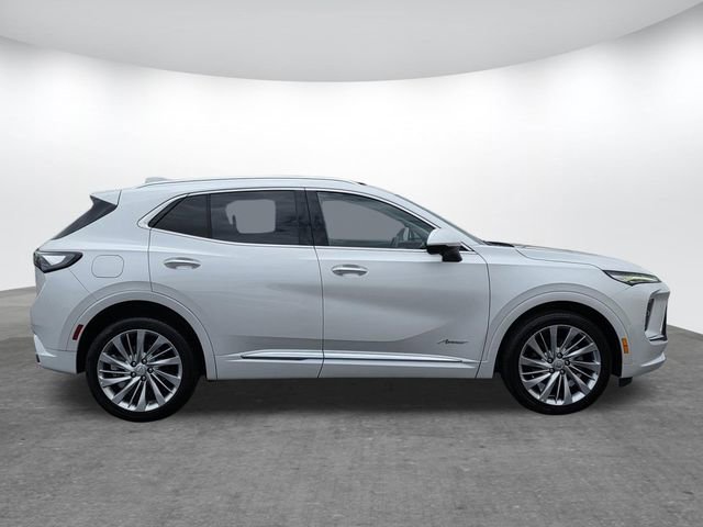Used 2024 Buick Envision Avenir AWD/4WD image 3
