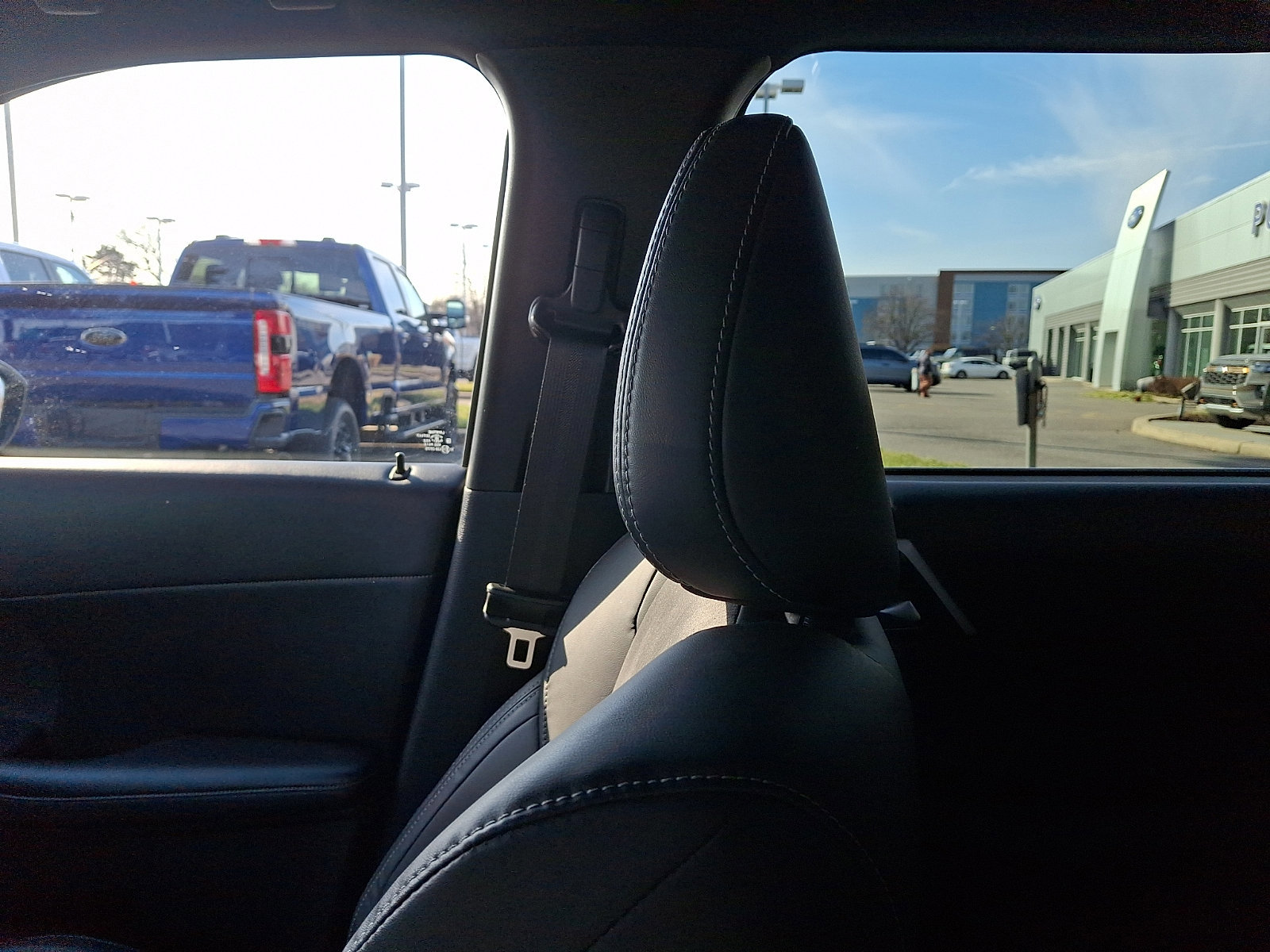 Used 2023 Mitsubishi Outlander SE Black Edition image 17