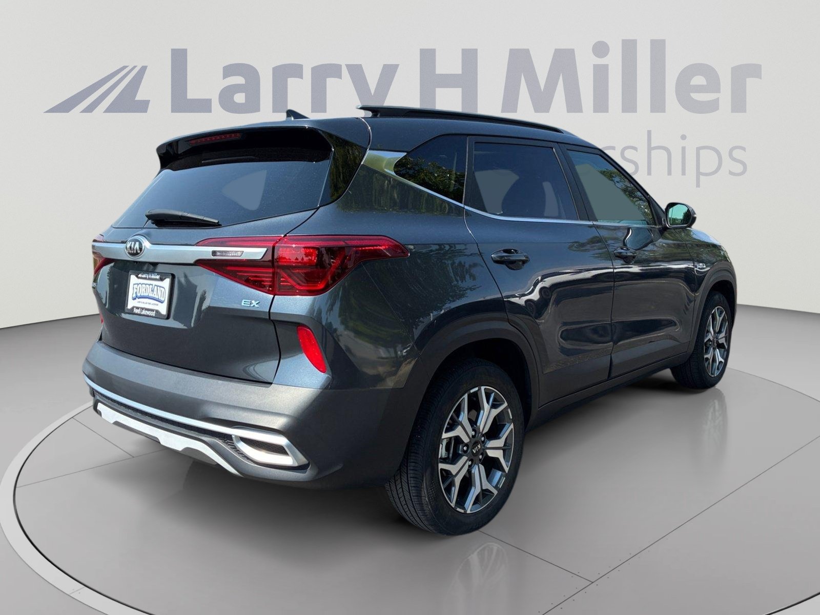Used 2021 Kia Seltos EX AWD/4WD image 5