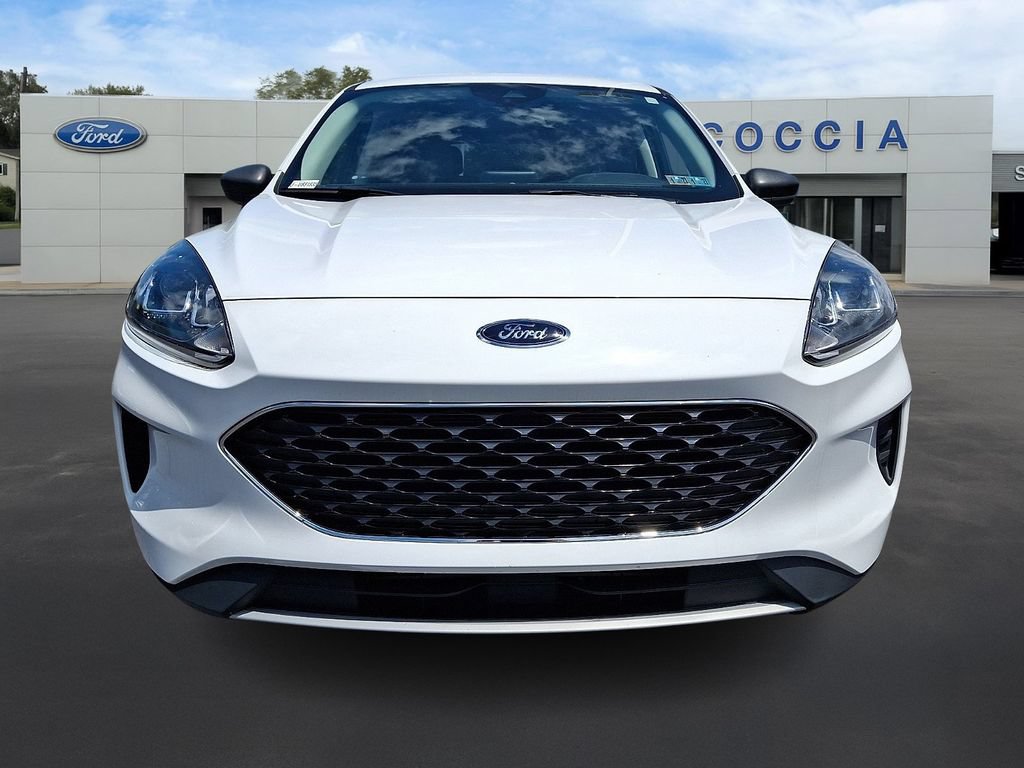 Certified 2022 Ford Escape SE w/ Convenience Package AWD/4WD image 2