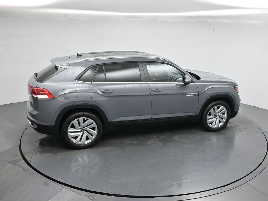 Used 2021 Volkswagen Atlas Cross Sport SE w/ Panoramic Sunroof Package image 14