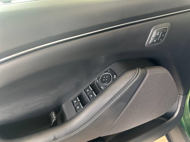 Certified 2025 Ford Mustang Mach-E Select w/ Comfort Package Lite RWD image 11