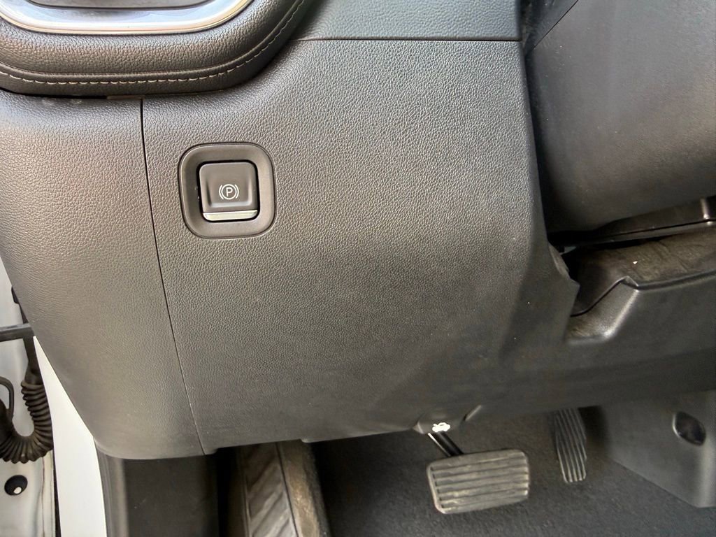 Used 2019 Chevrolet Silverado 1500 LT w/ All-Star Edition image 16