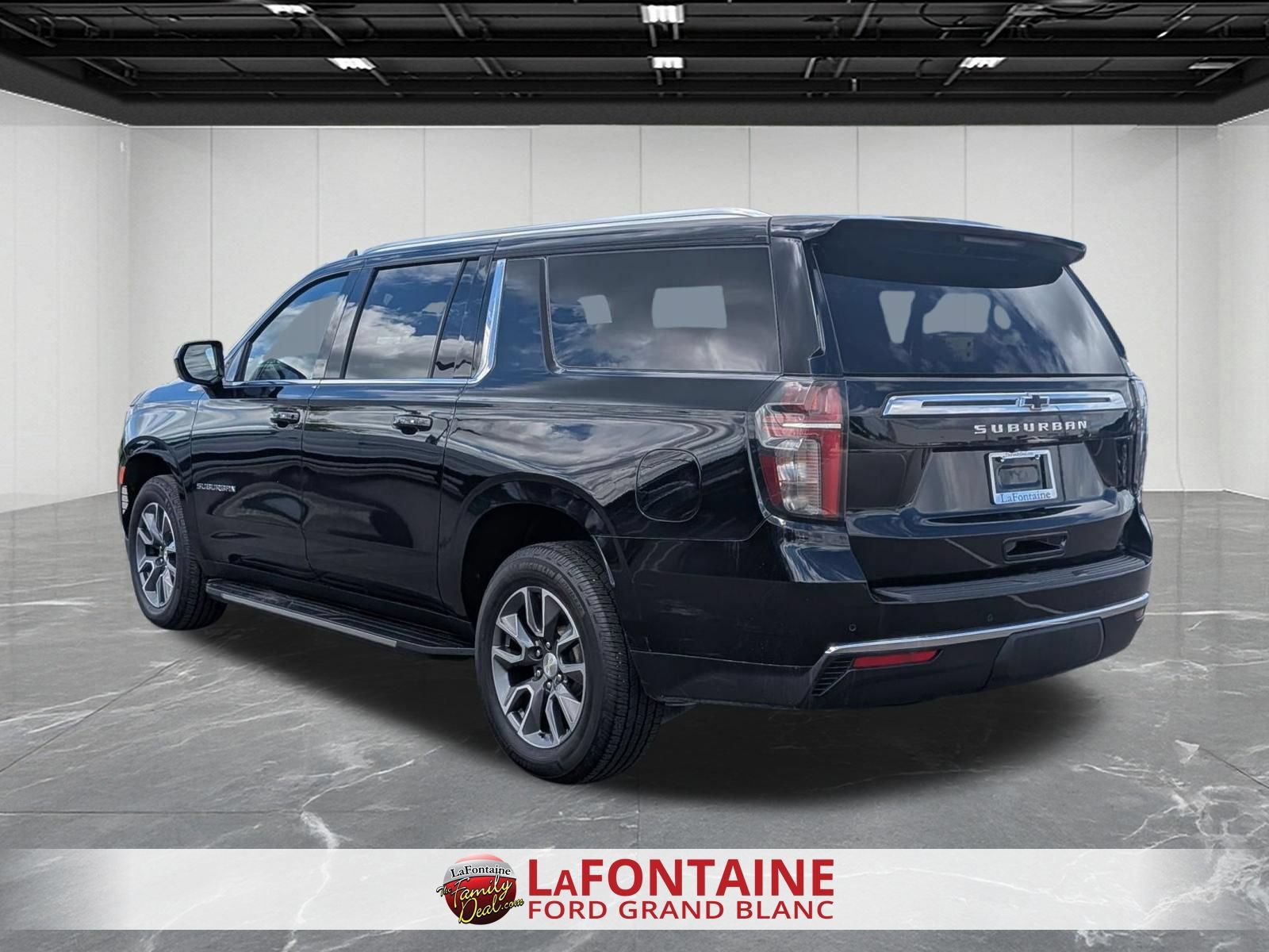 Used 2023 Chevrolet Suburban LS w/ Driver Alert Package AWD/4WD image 3