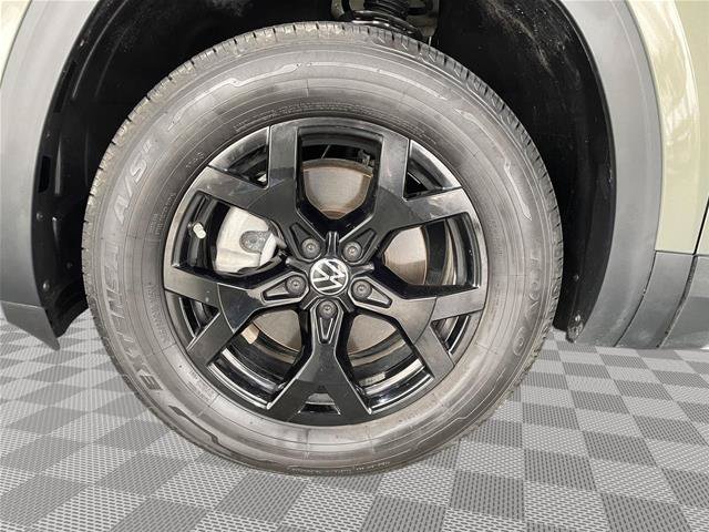 Used 2024 Volkswagen Atlas Peak Edition SEL AWD/4WD image 10