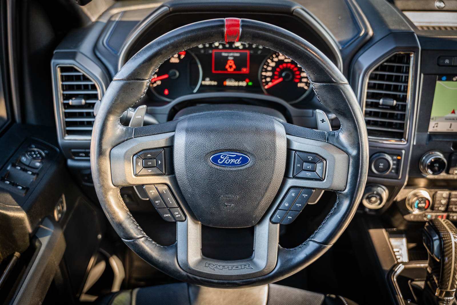 Certified 2019 Ford F150 Raptor w/ Equipment Group 802A Luxury image 28