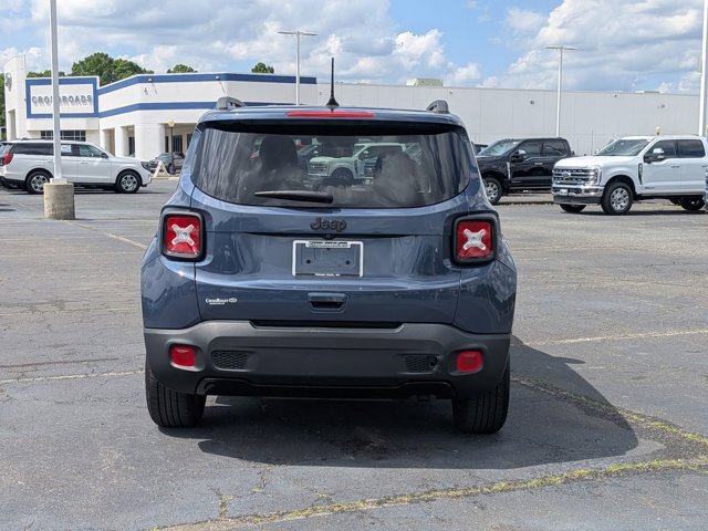 Used 2020 Jeep Renegade Altitude FWD image 5