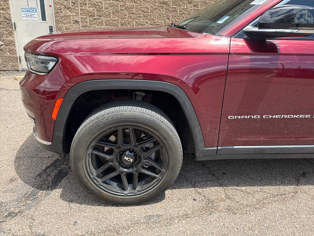 Used 2024 Jeep Grand Cherokee L Limited w/ Trailer Tow Package AWD/4WD image 37