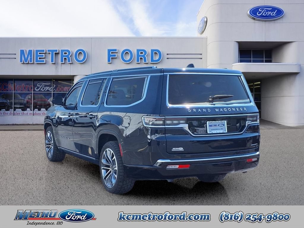 Used 2023 Jeep Grand Wagoneer L Series III w/ Rear Seat Video Group 1 AWD/4WD image 5