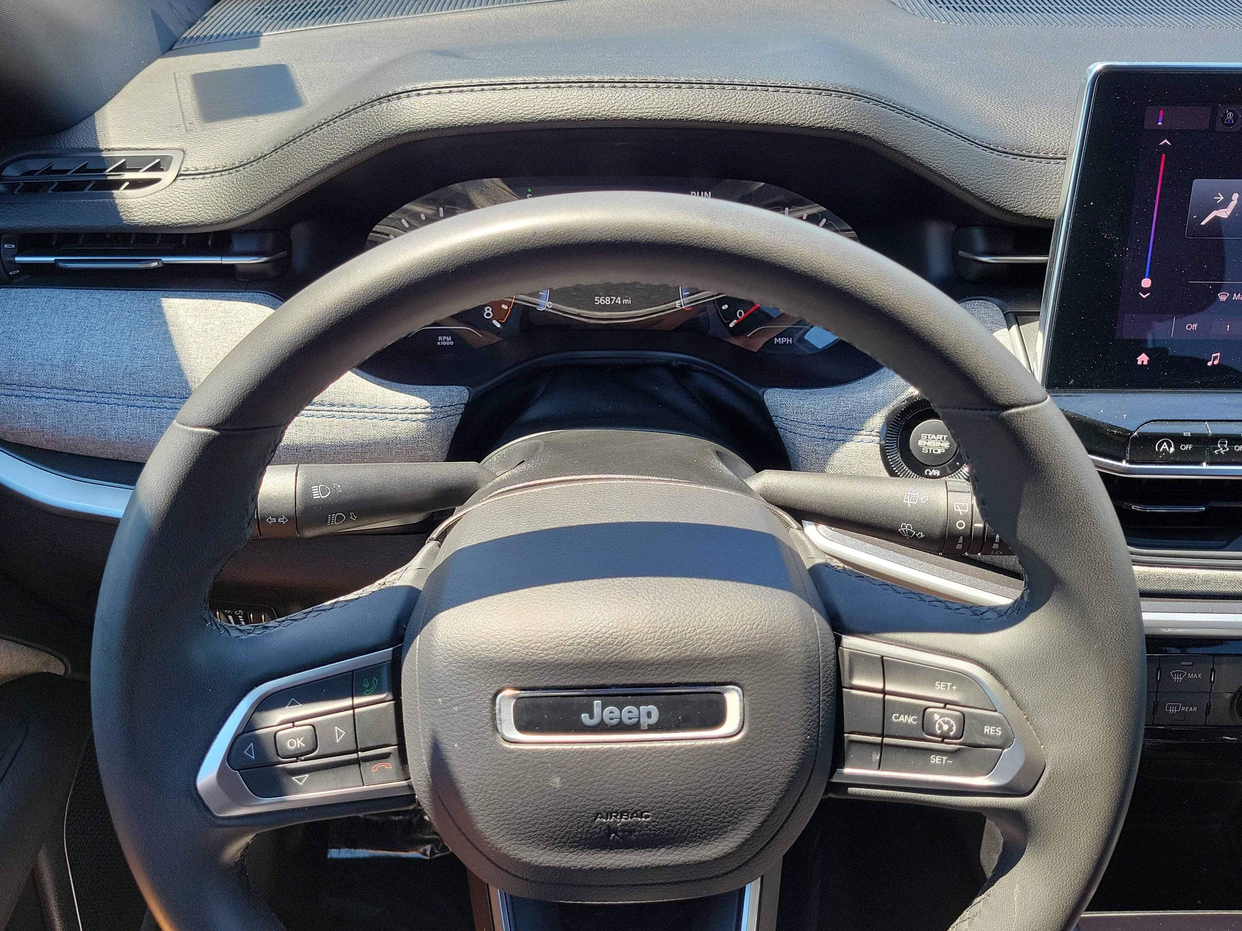 Used 2024 Jeep Compass Latitude AWD/4WD image 23