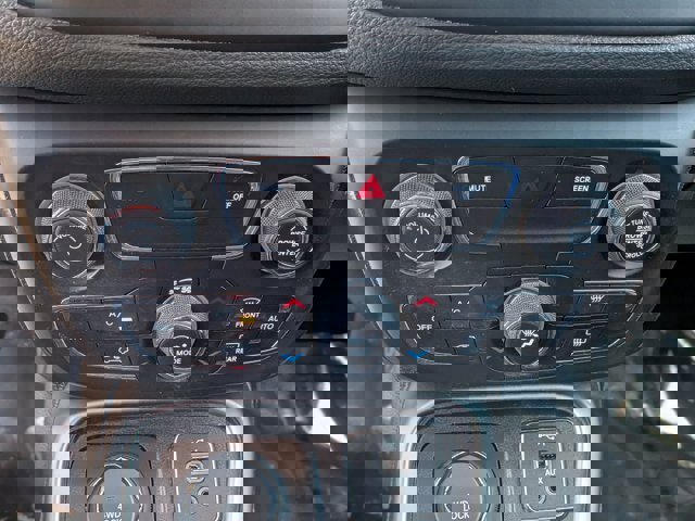 Used 2019 Jeep Compass Latitude w/ Cold Weather Group image 23