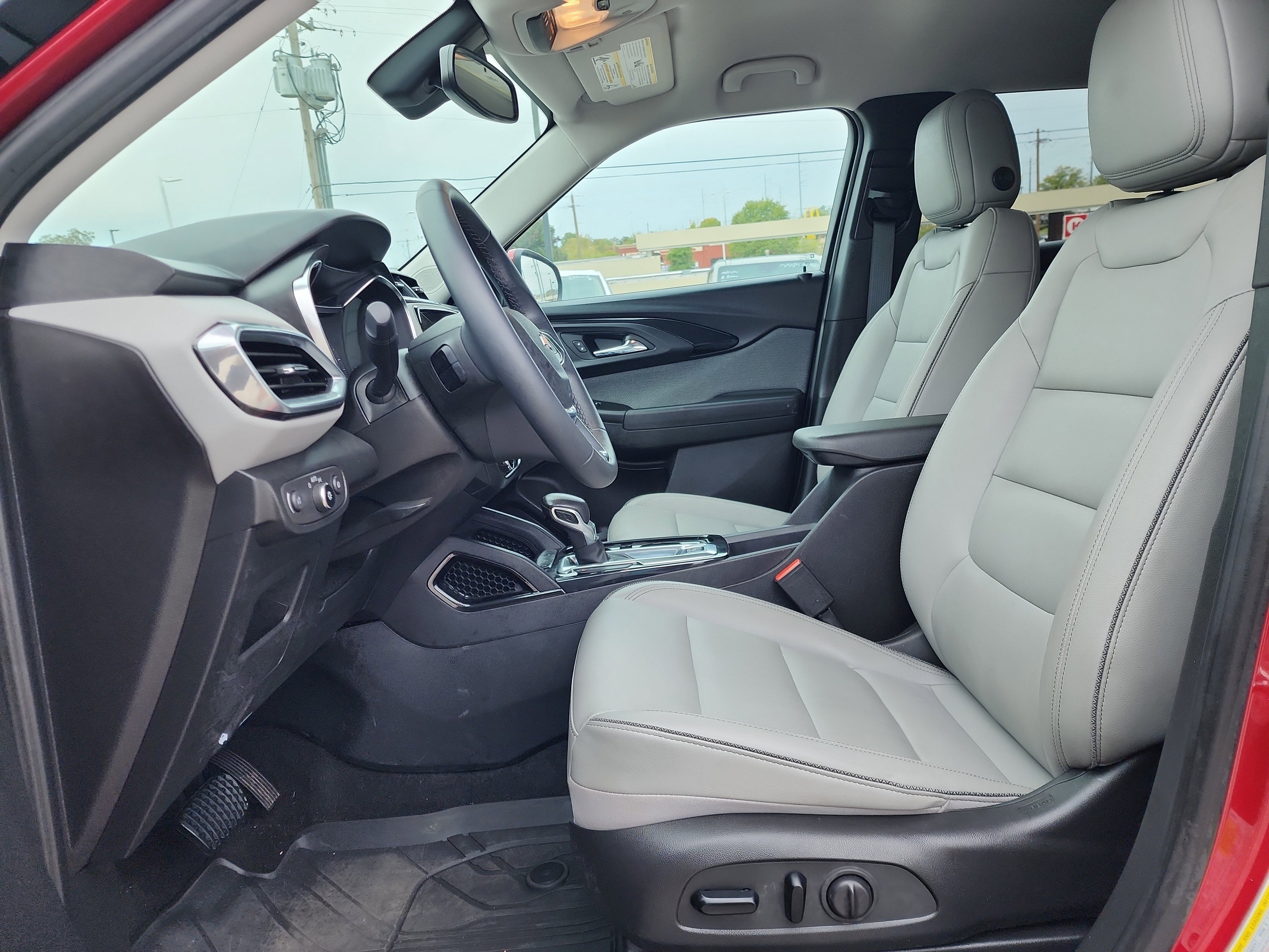 Used 2021 Chevrolet TrailBlazer LT w/ Premium Seating Package image 10