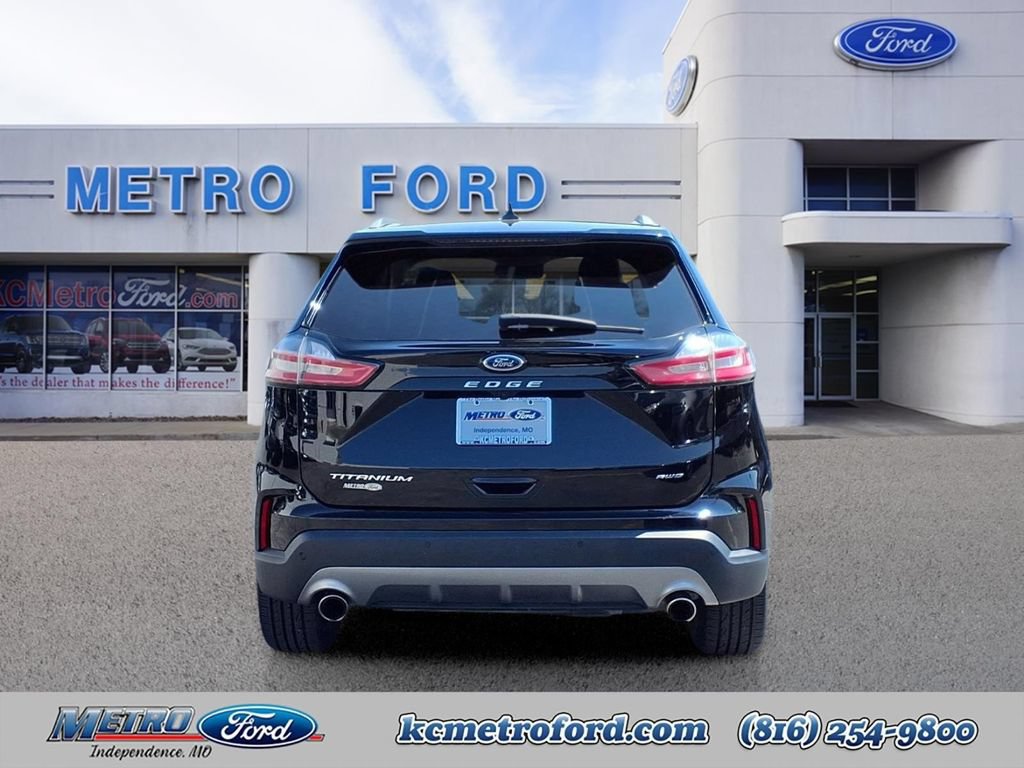 Certified 2024 Ford Edge Titanium AWD/4WD image 4