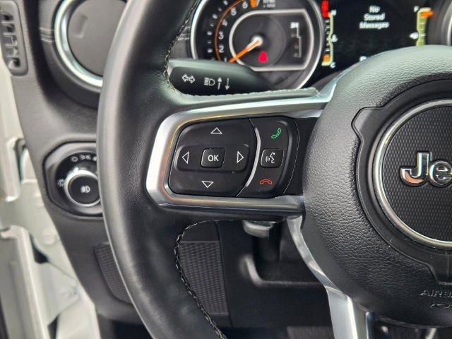Used 2019 Jeep Wrangler Unlimited Sahara w/ Dual Top Group AWD/4WD image 28