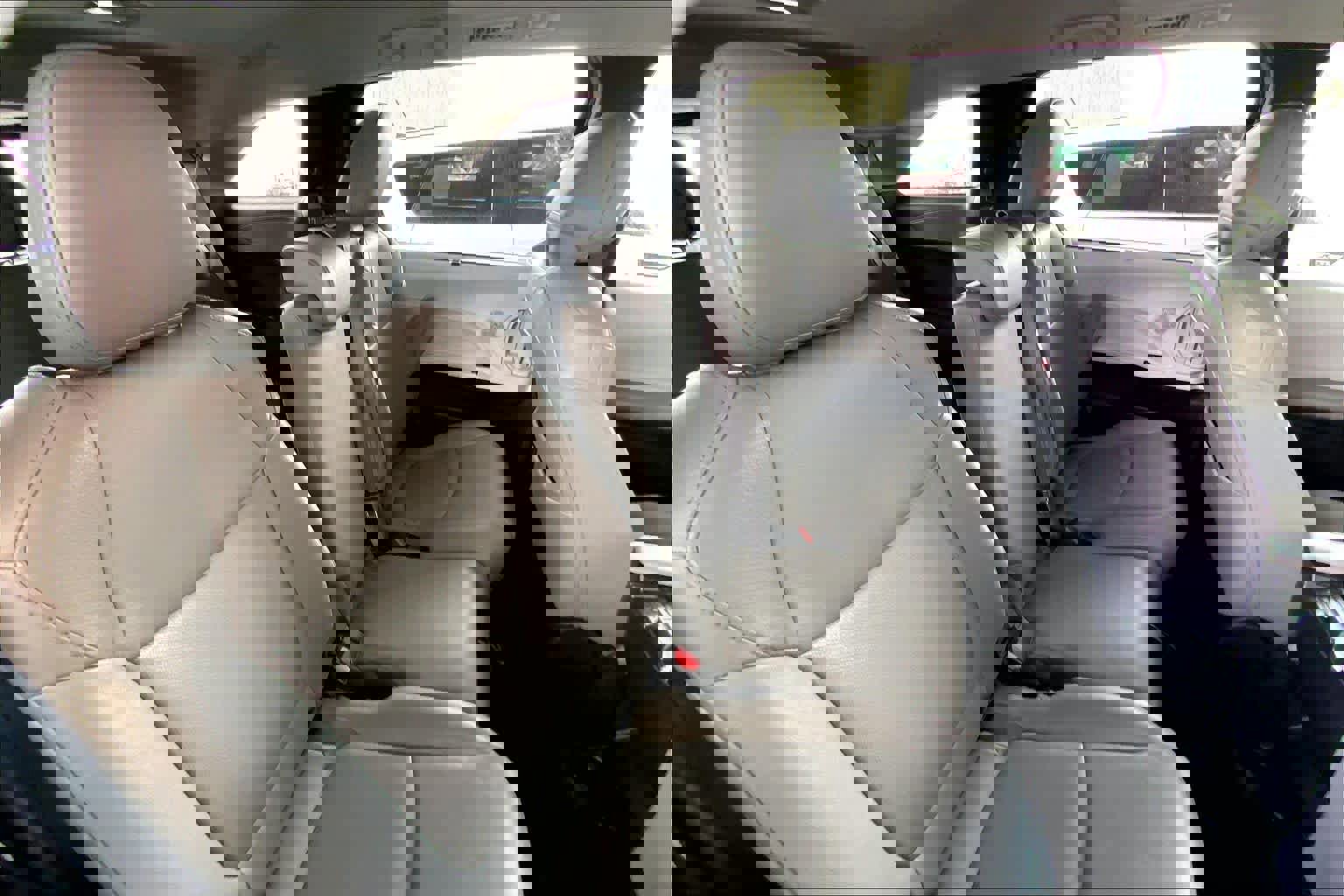 Used 2025 Toyota Sienna XLE image 19