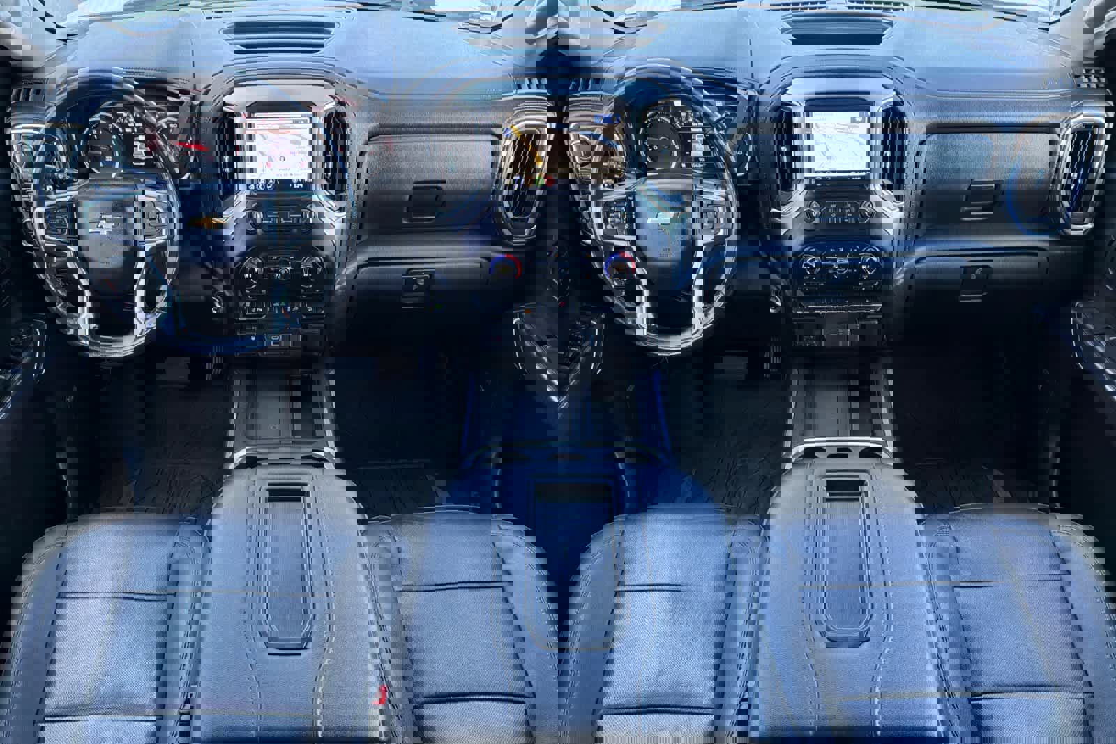 Used 2021 Chevrolet Silverado 3500 LTZ w/ LTZ Premium Package image 9