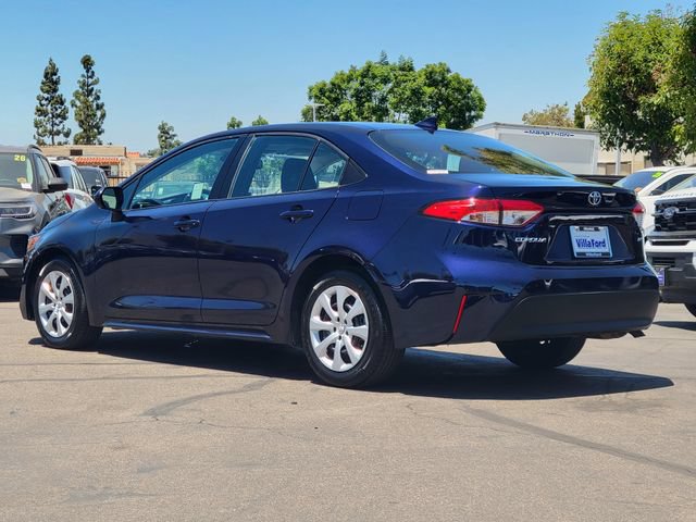 Used 2024 Toyota Corolla LE FWD image 2