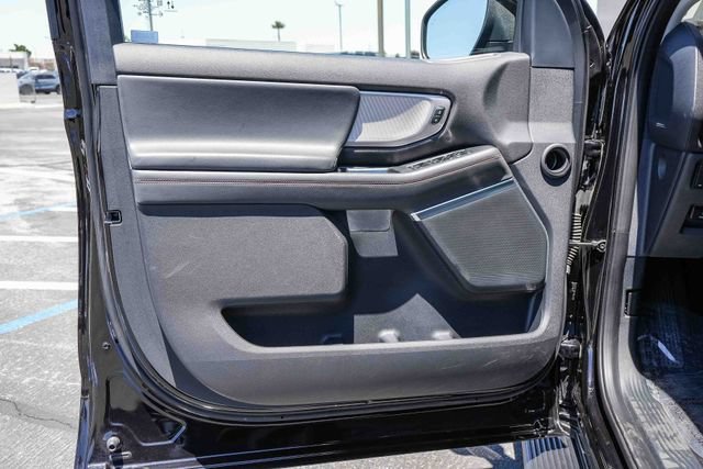 Certified 2025 Ford Expedition Active AWD/4WD image 26