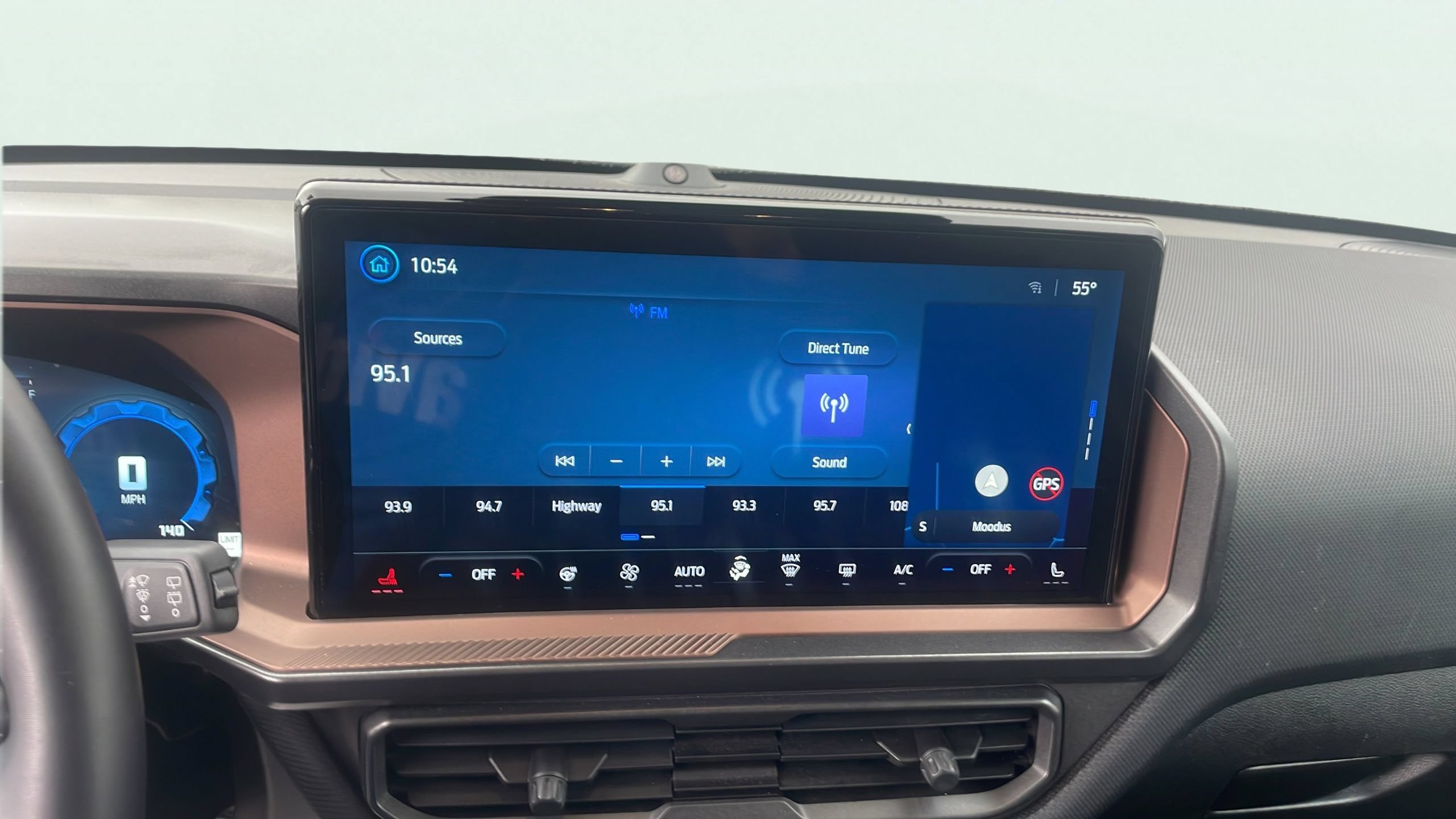 Certified 2025 Ford Bronco Sport Outer Banks w/ Outer Banks Tech Package+ AWD/4WD image 23