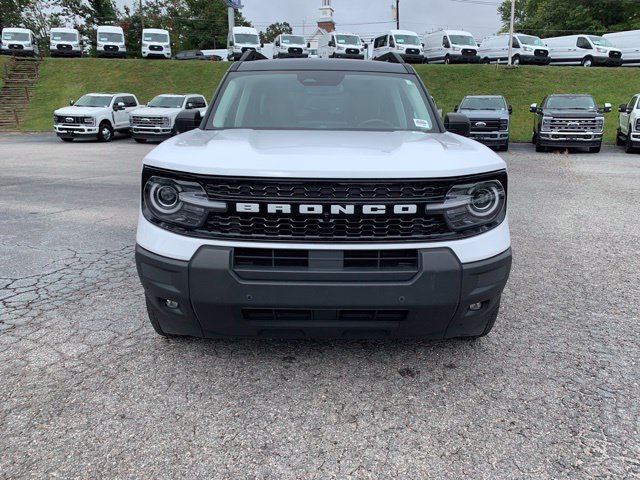Certified 2025 Ford Bronco Sport Outer Banks w/ Outer Banks Tech Package+ AWD/4WD image 3