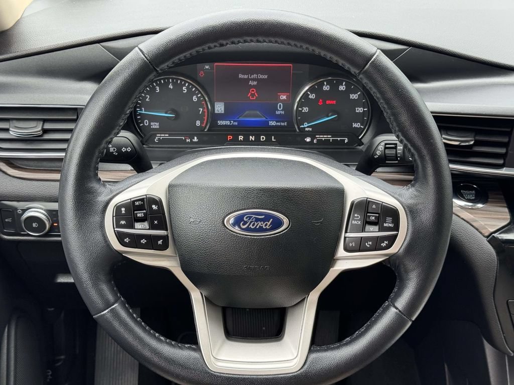 Certified 2022 Ford Explorer Limited w/ Equipment Group 301A AWD/4WD image 10