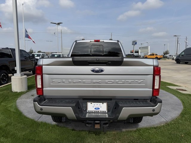 Certified 2022 Ford F250 Lariat w/ Tremor Off-Road Package image 5