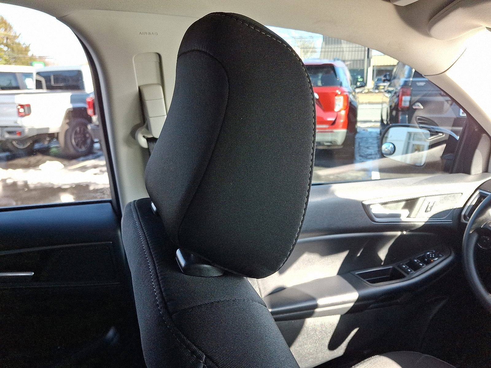 Certified 2022 Ford Edge SE w/ Black Appearance Package image 13