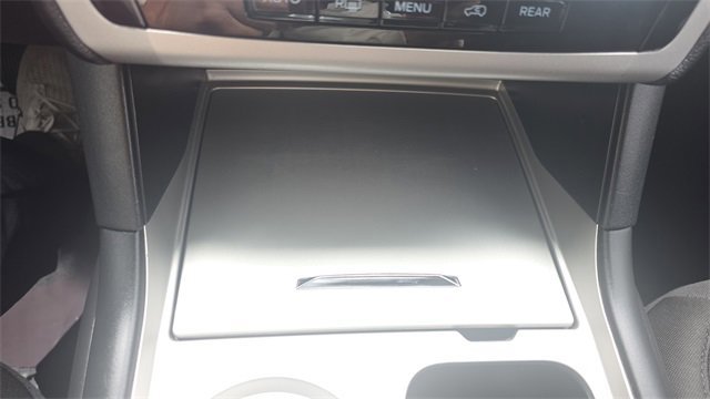 Certified 2021 Ford Explorer XLT w/ Class III Trailer Tow Package image 31