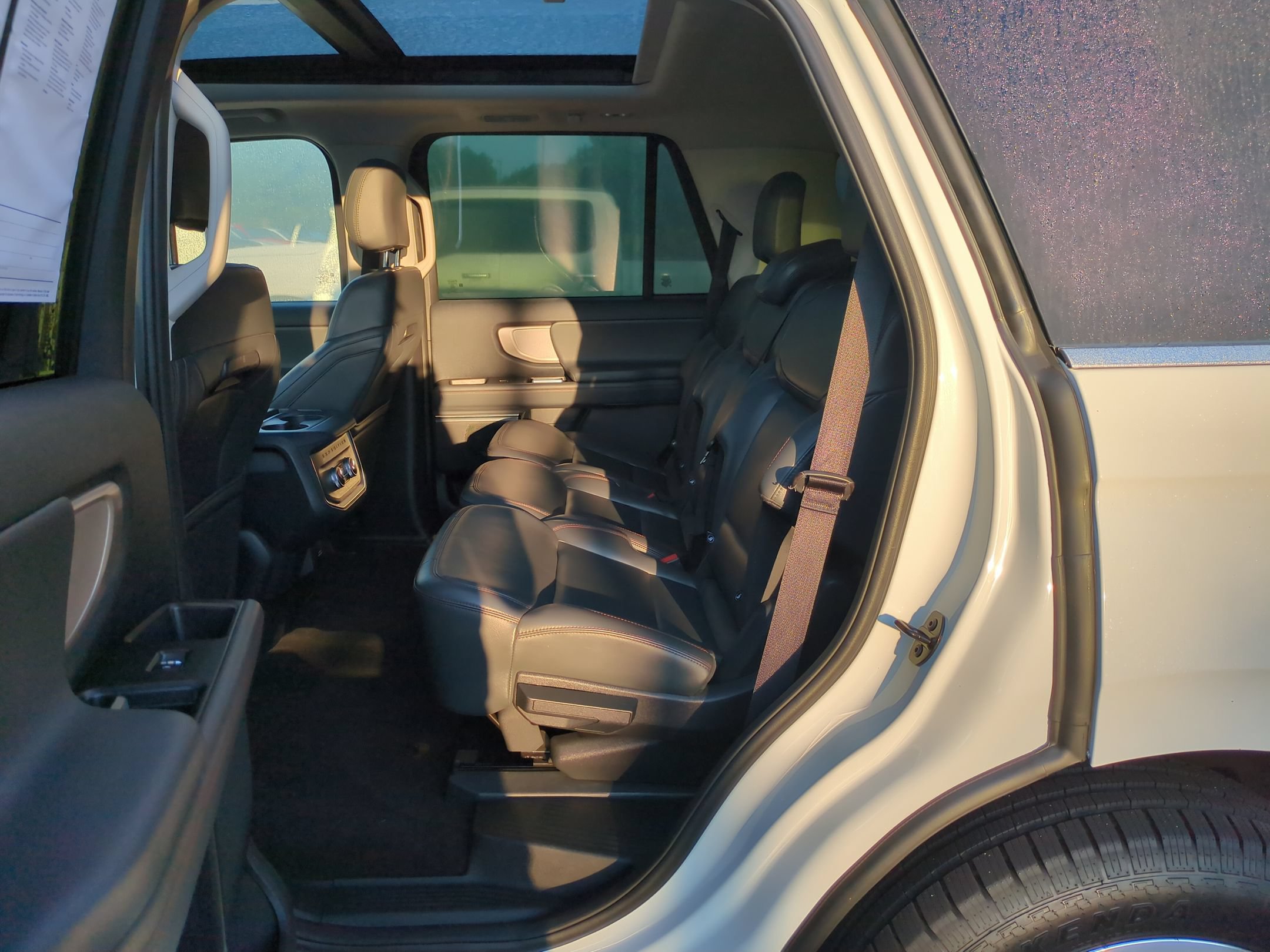Certified 2025 Ford Expedition Active AWD/4WD image 29