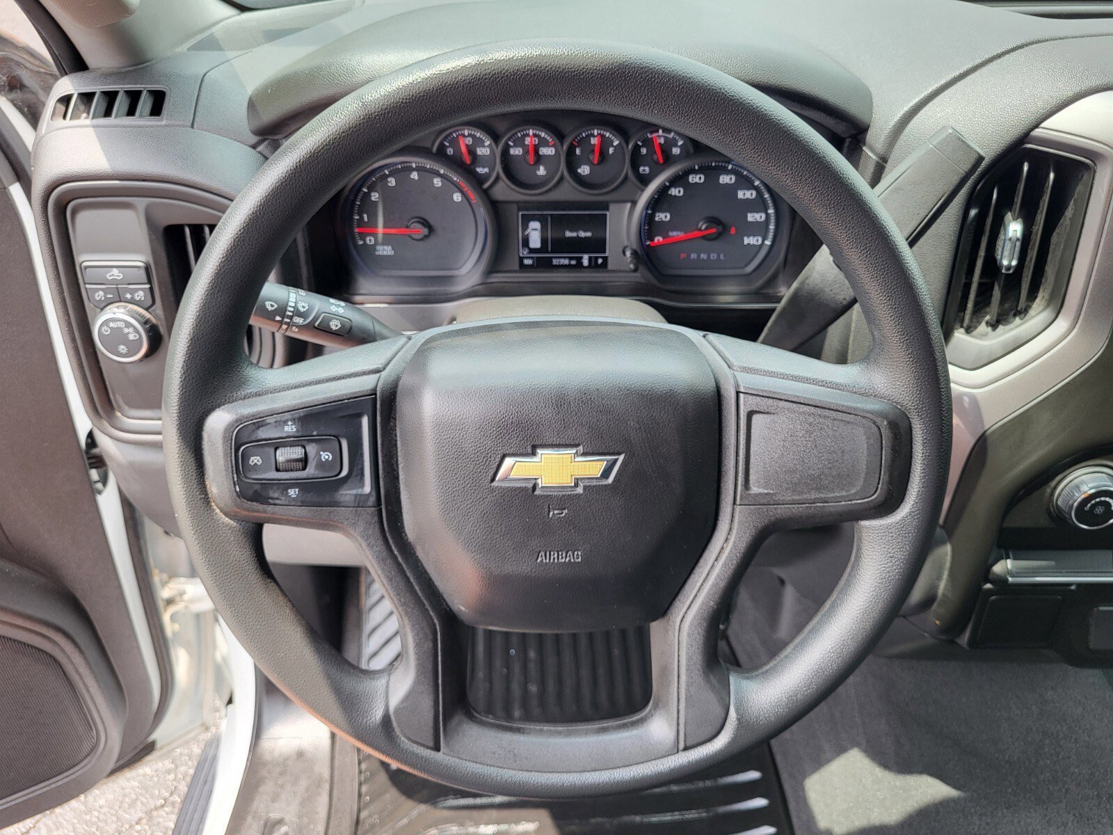 Used 2020 Chevrolet Silverado 1500 Custom w/ Infotainment Package image 25