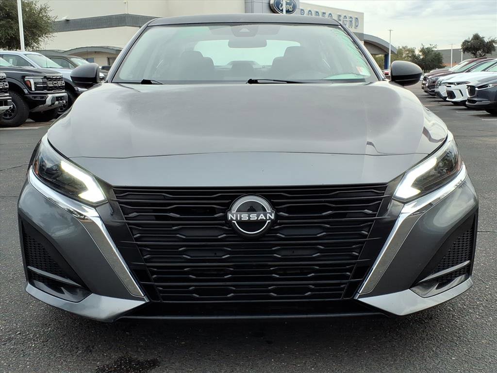 Used 2024 Nissan Altima 2.5 SV image 8