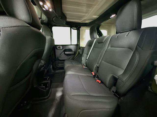 Used 2022 Jeep Wrangler Unlimited Sport AWD/4WD image 14