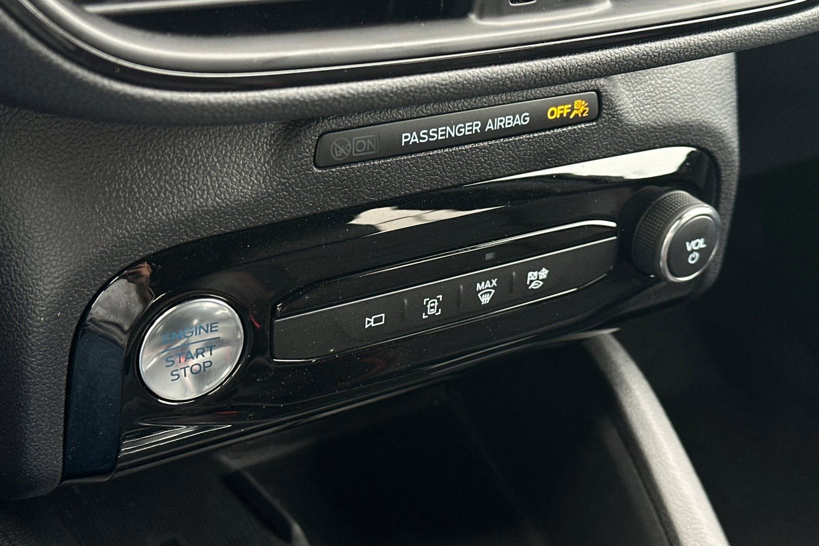 Certified 2025 Ford Escape ST-Line Elite w/ Tech Pack #2 image 24