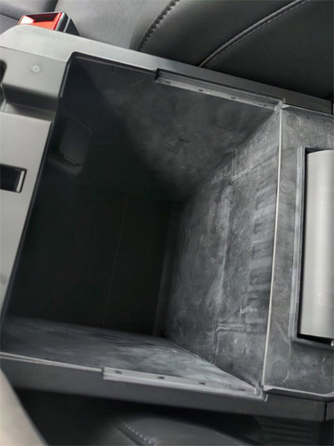 Certified 2022 Ford Explorer XLT w/ Equipment Group 202A image 43